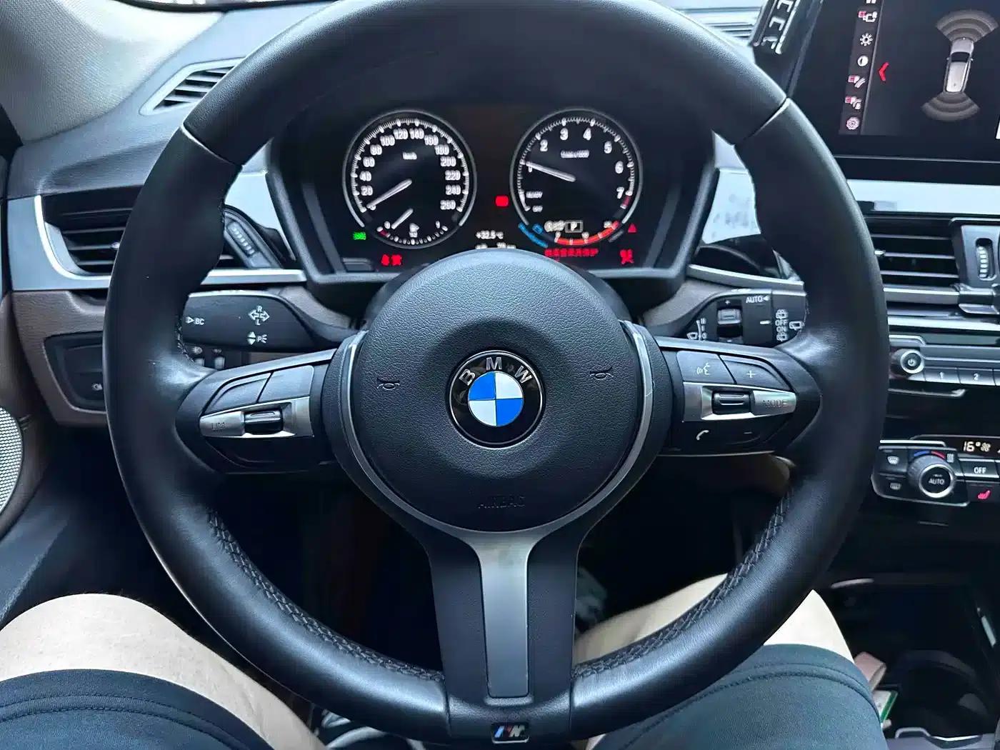 BMW X1 2022 sDrive20Li Premium — миниатюра 12