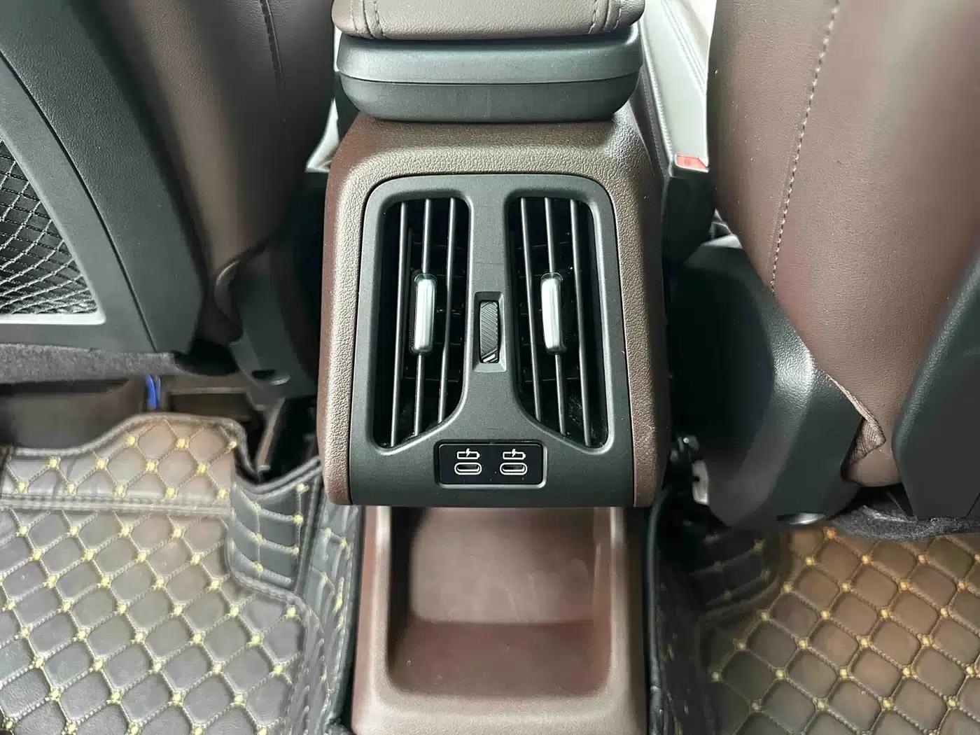 2023 BMW X1 sDrive20Li X Design Package — миниатюра 13
