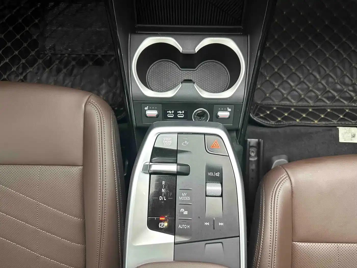 2023 BMW X1 sDrive20Li X Design Package — миниатюра 17