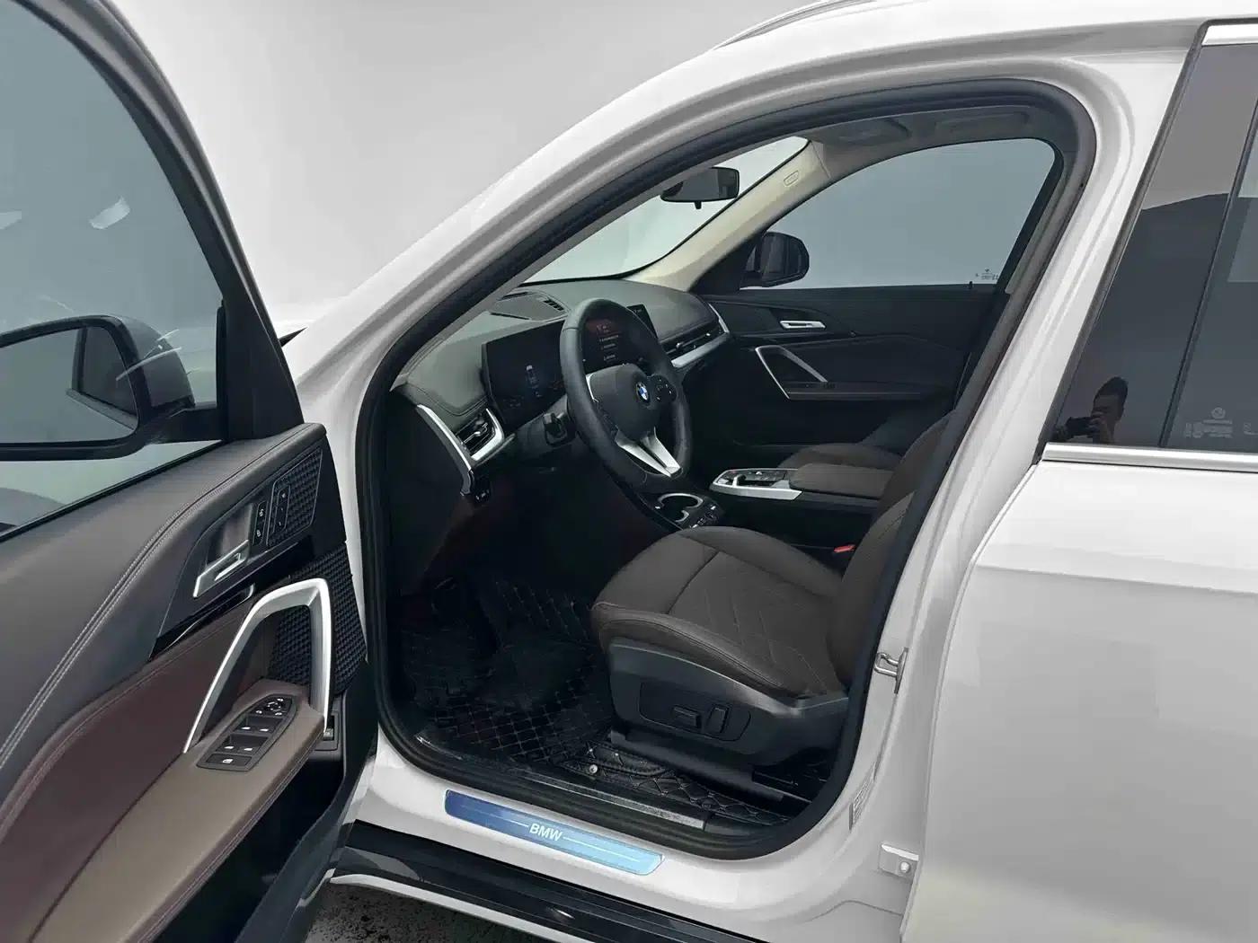 2023 BMW X1 sDrive20Li X Design Package — миниатюра 9
