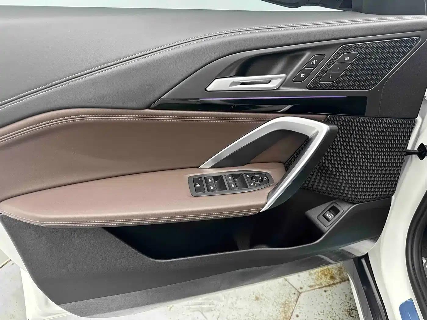 2023 BMW X1 sDrive20Li X Design Package — миниатюра 10
