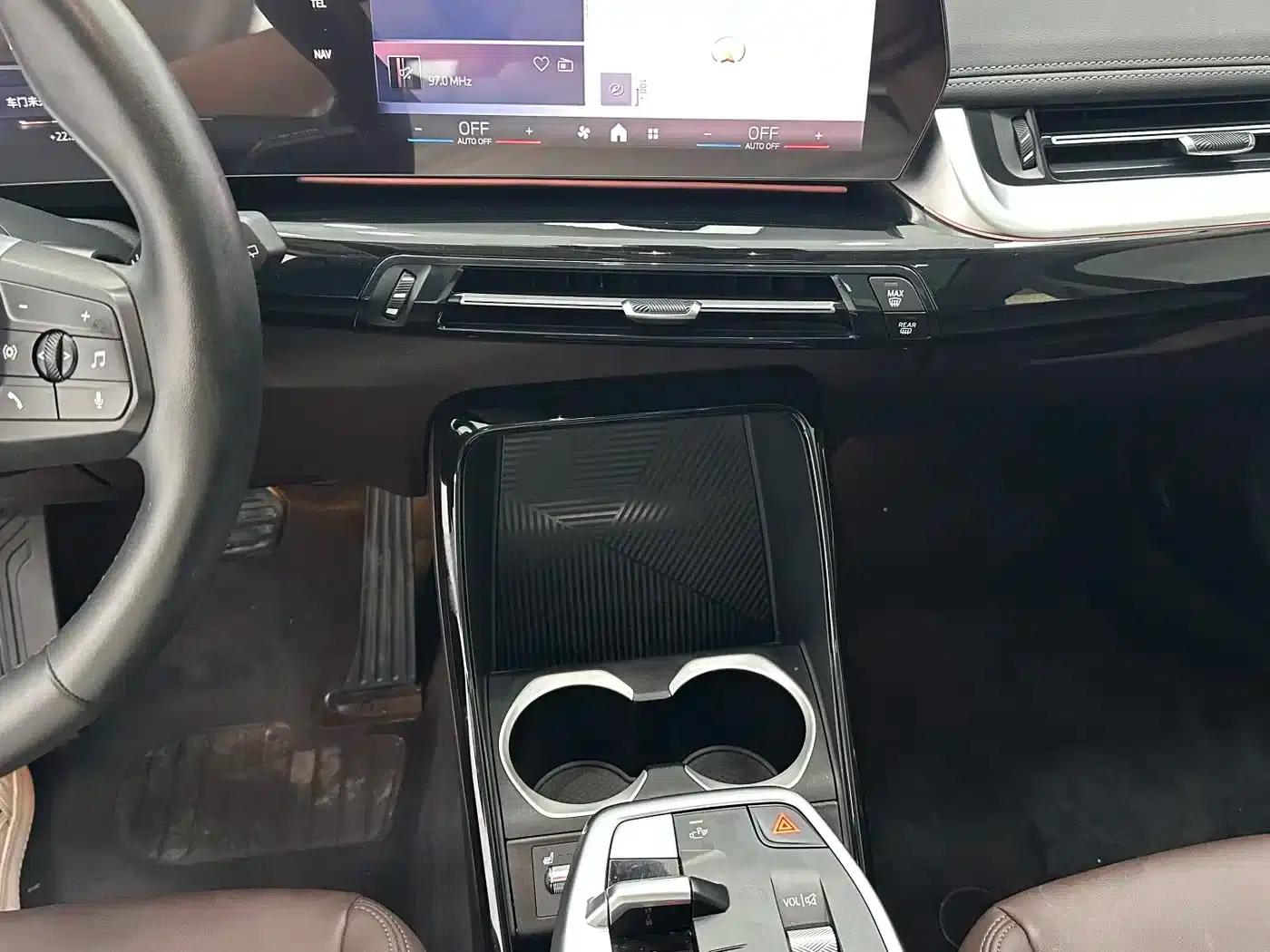 2023 BMW X1 sDrive20Li X Design Package — миниатюра 14