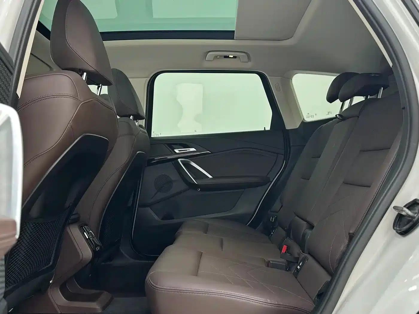 2023 BMW X1 sDrive20Li X Design Package — миниатюра 7