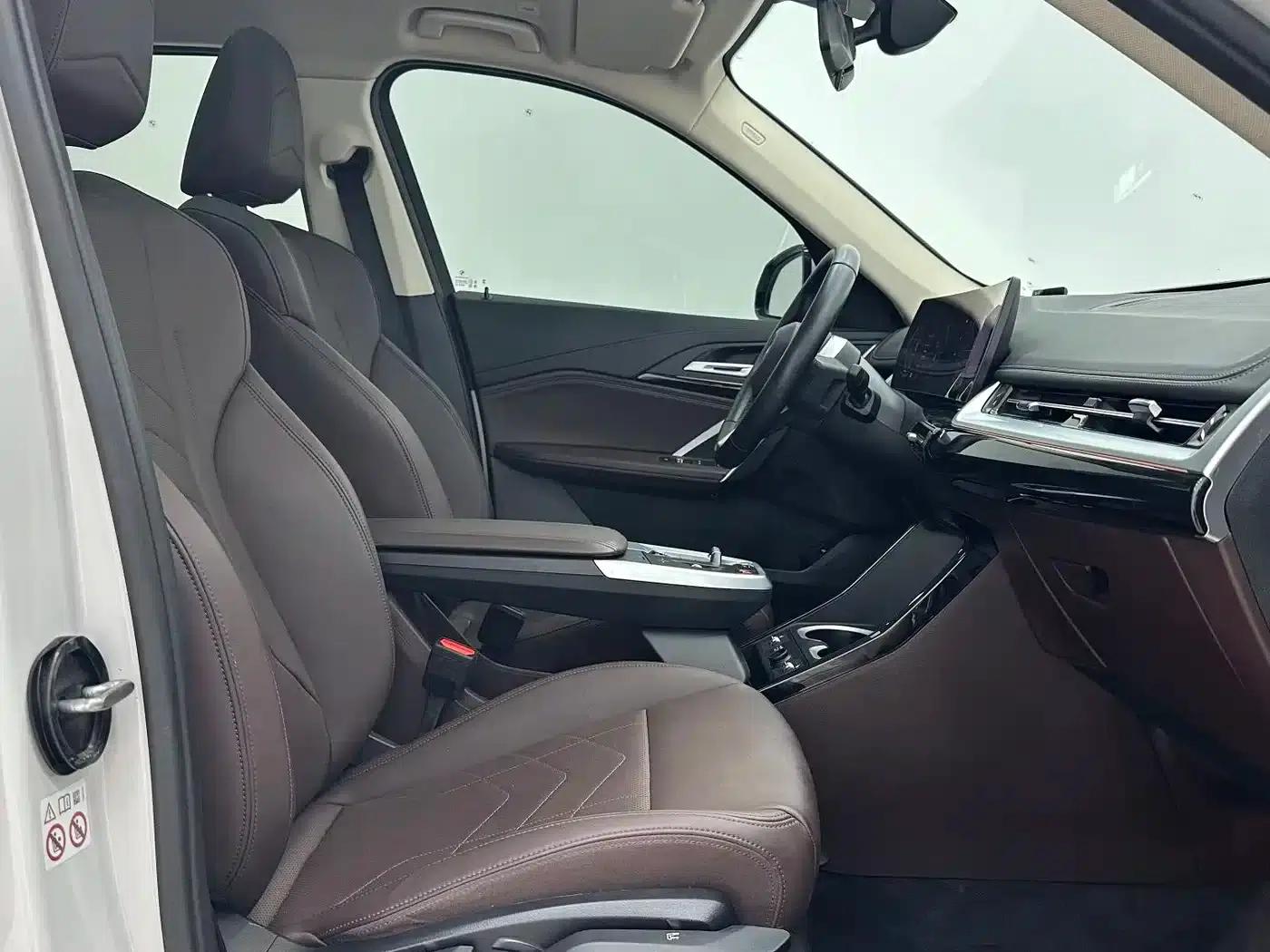 2023 BMW X1 sDrive20Li X Design Package — миниатюра 9