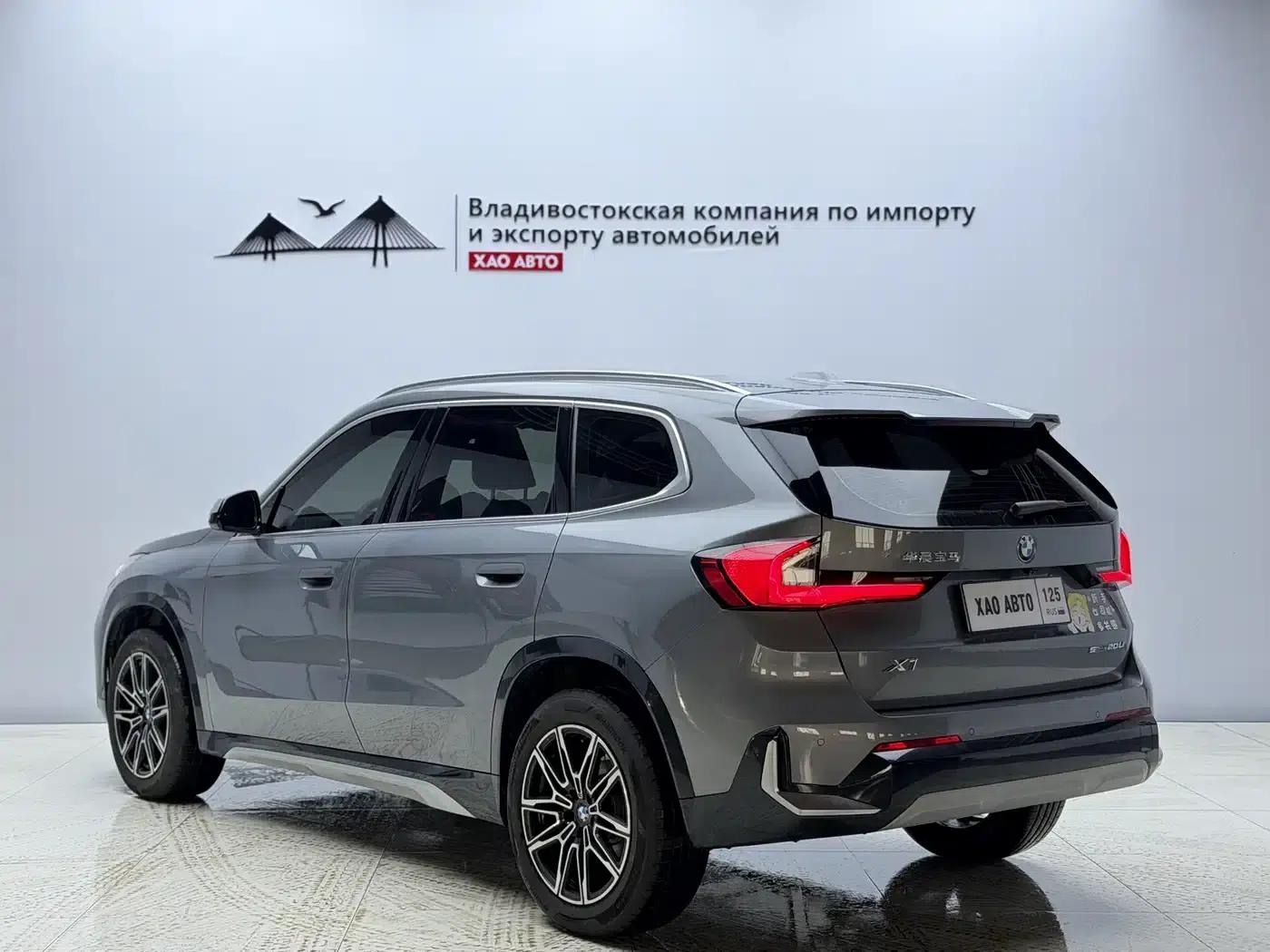 2023 BMW X1 sDrive20Li X Design Package — миниатюра 4