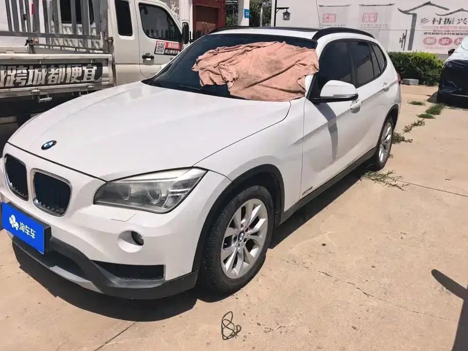 BMW X1 2013 sDrive18i Leading Edition — миниатюра 1