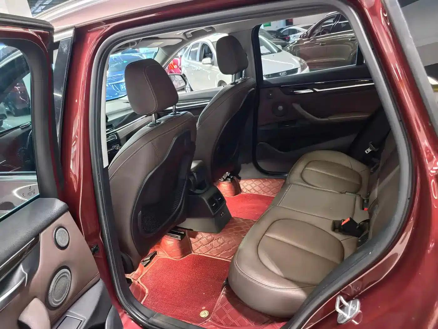 BMW X1 2020 xDrive25Li Premium — миниатюра 8