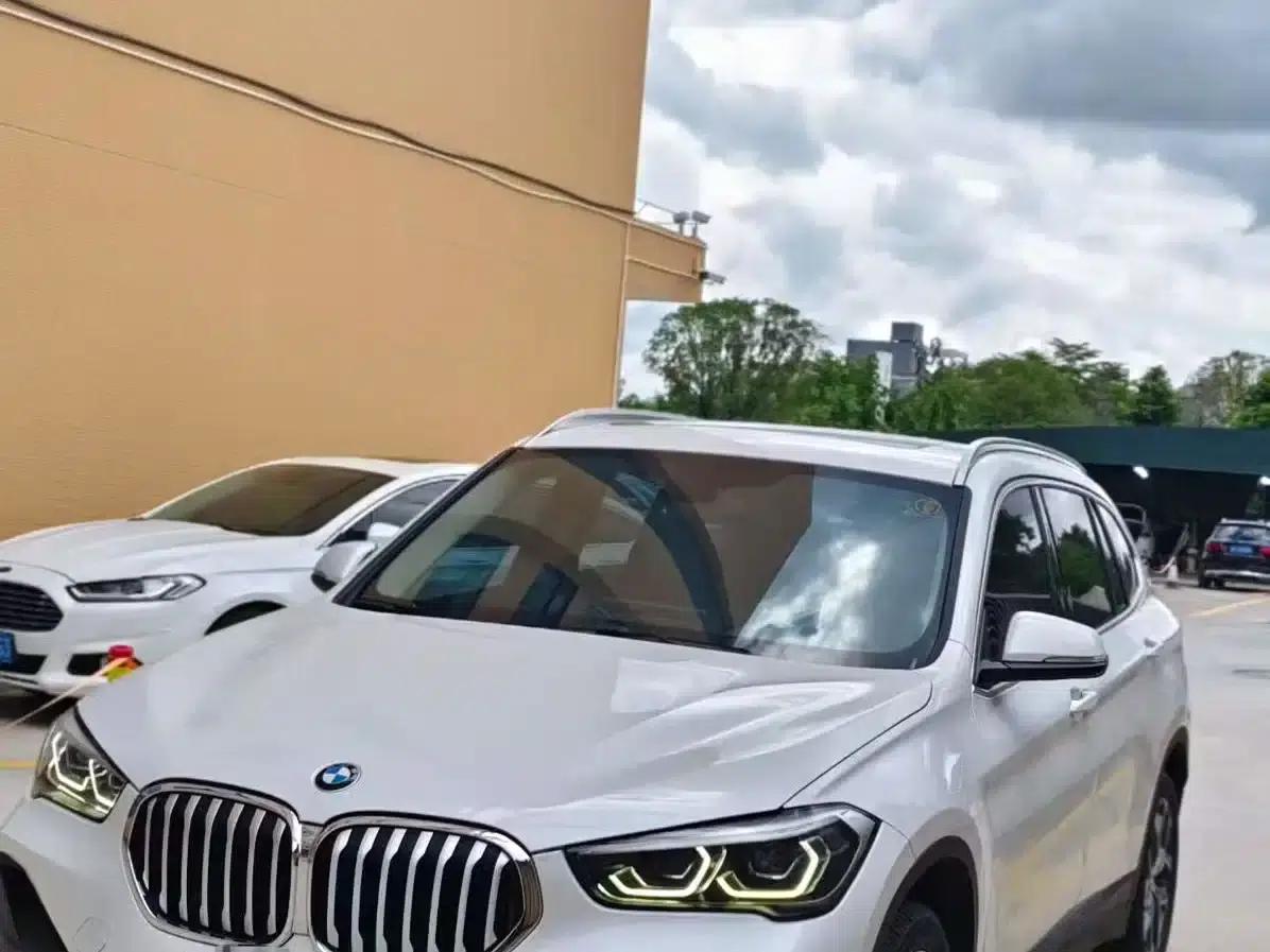 BMW X1 2021 sDrive25Li Leading Edition — миниатюра 1