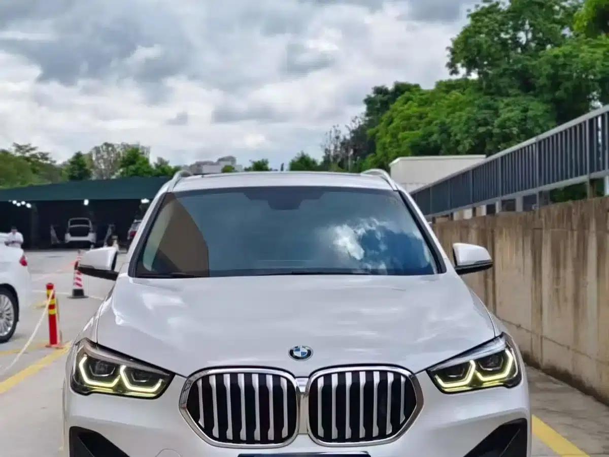 BMW X1 2021 sDrive25Li Leading Edition — миниатюра 2