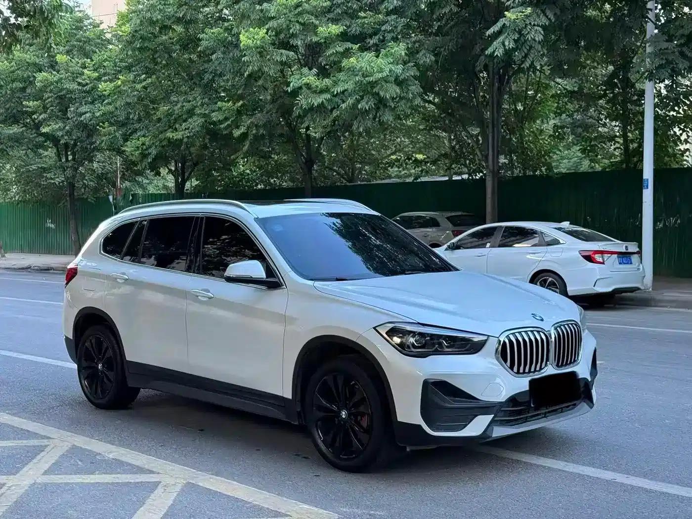 BMW X1 2020 sDrive20Li Fashion Edition — миниатюра 3