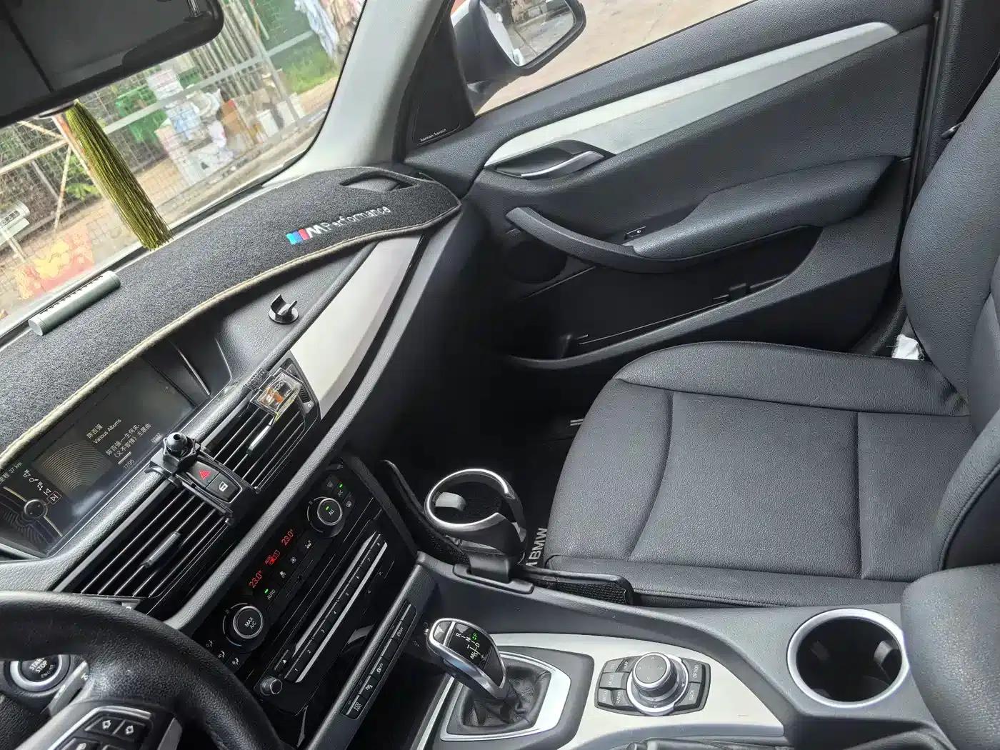 BMW X1 2014 sDrive18i Leading Edition — миниатюра 11