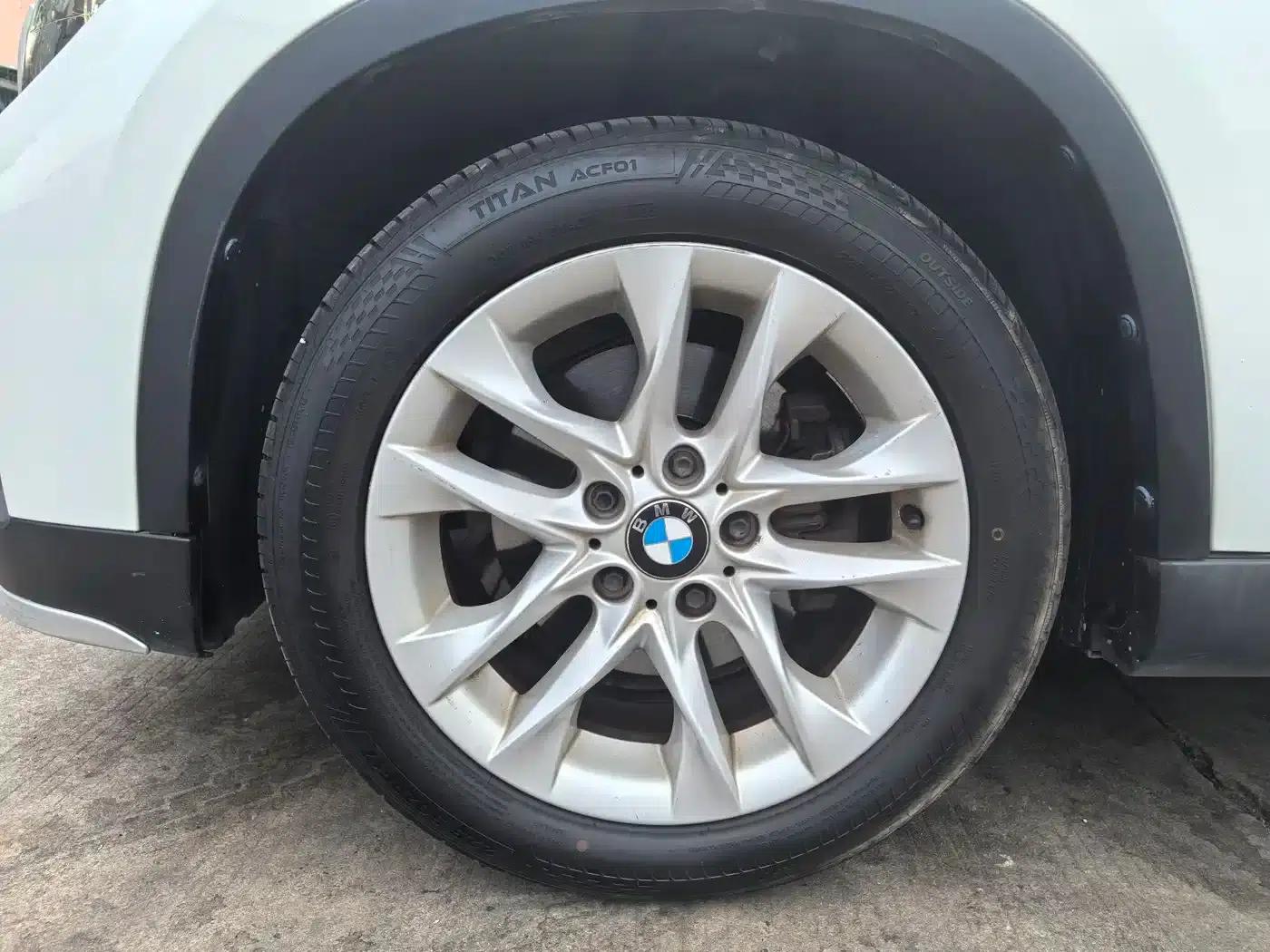 BMW X1 2014 sDrive18i Leading Edition — миниатюра 16