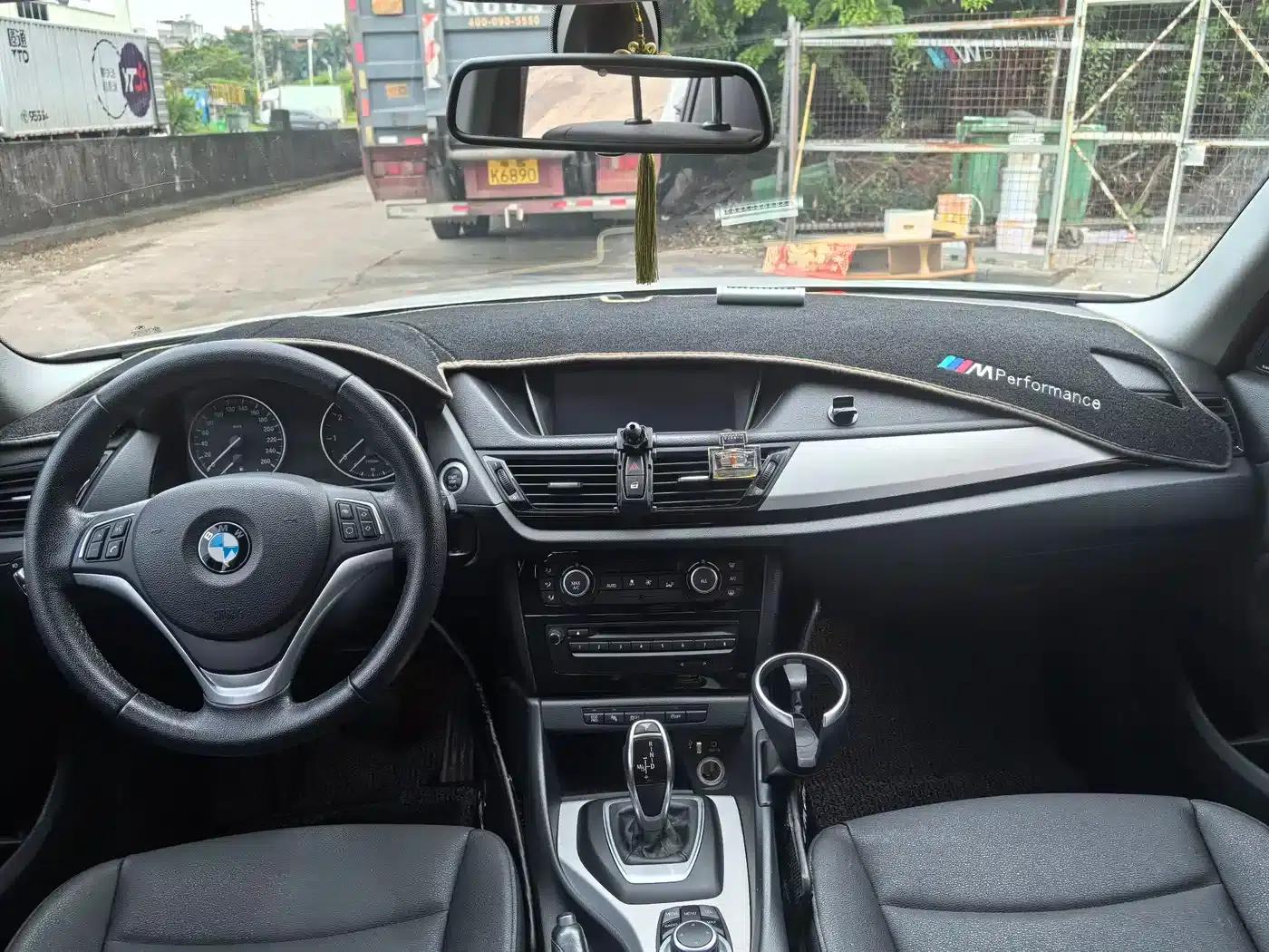 BMW X1 2014 sDrive18i Leading Edition — миниатюра 5