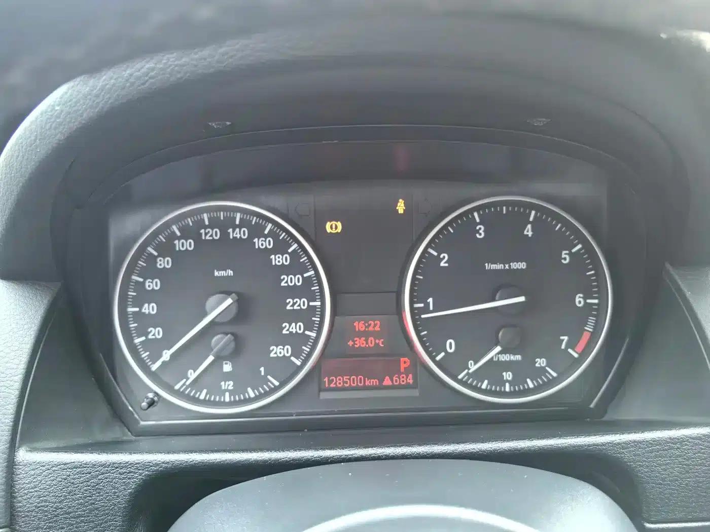 BMW X1 2014 sDrive18i Leading Edition — миниатюра 10