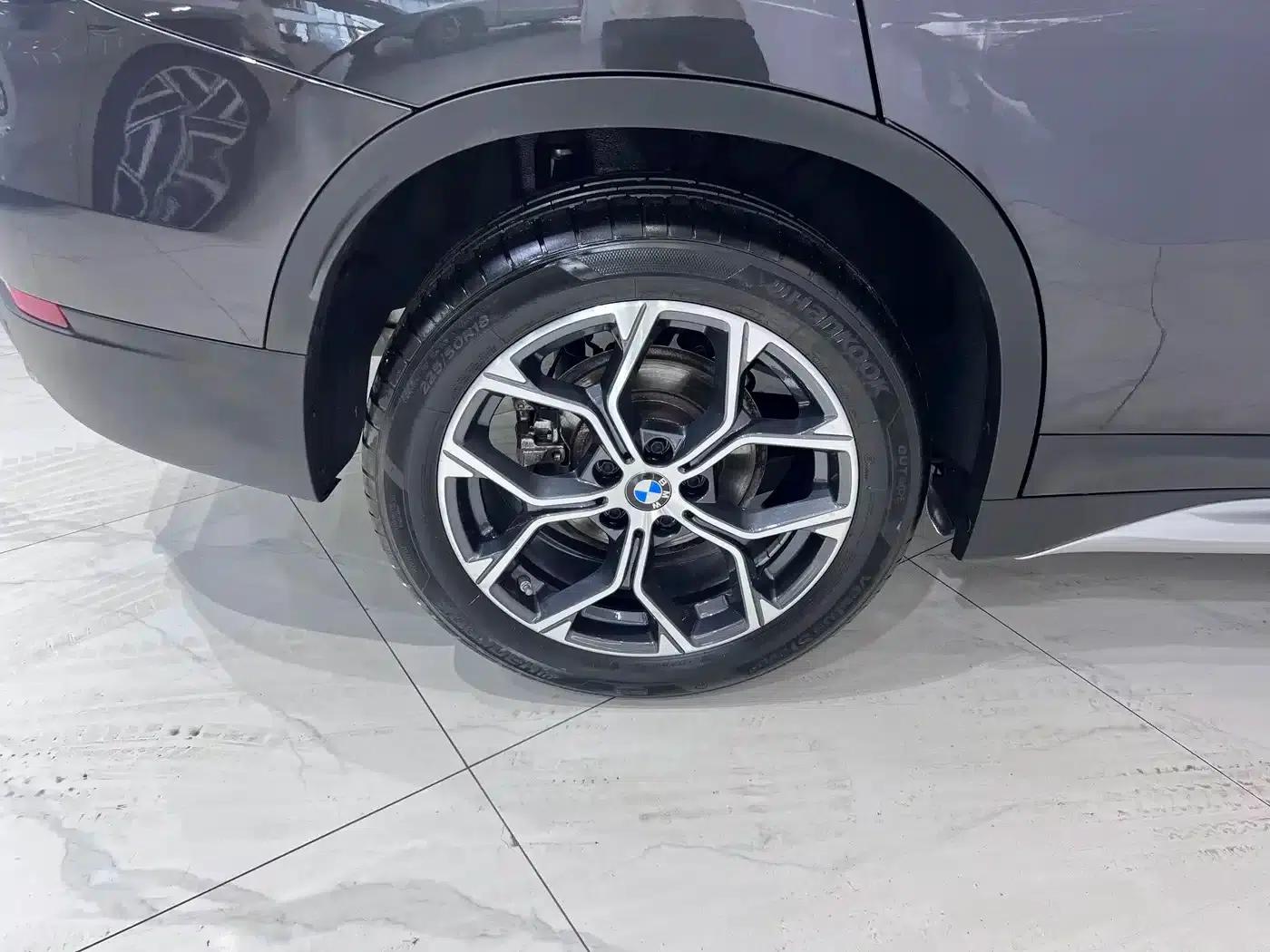 BMW X1 2022 sDrive20Li Premium — миниатюра 19