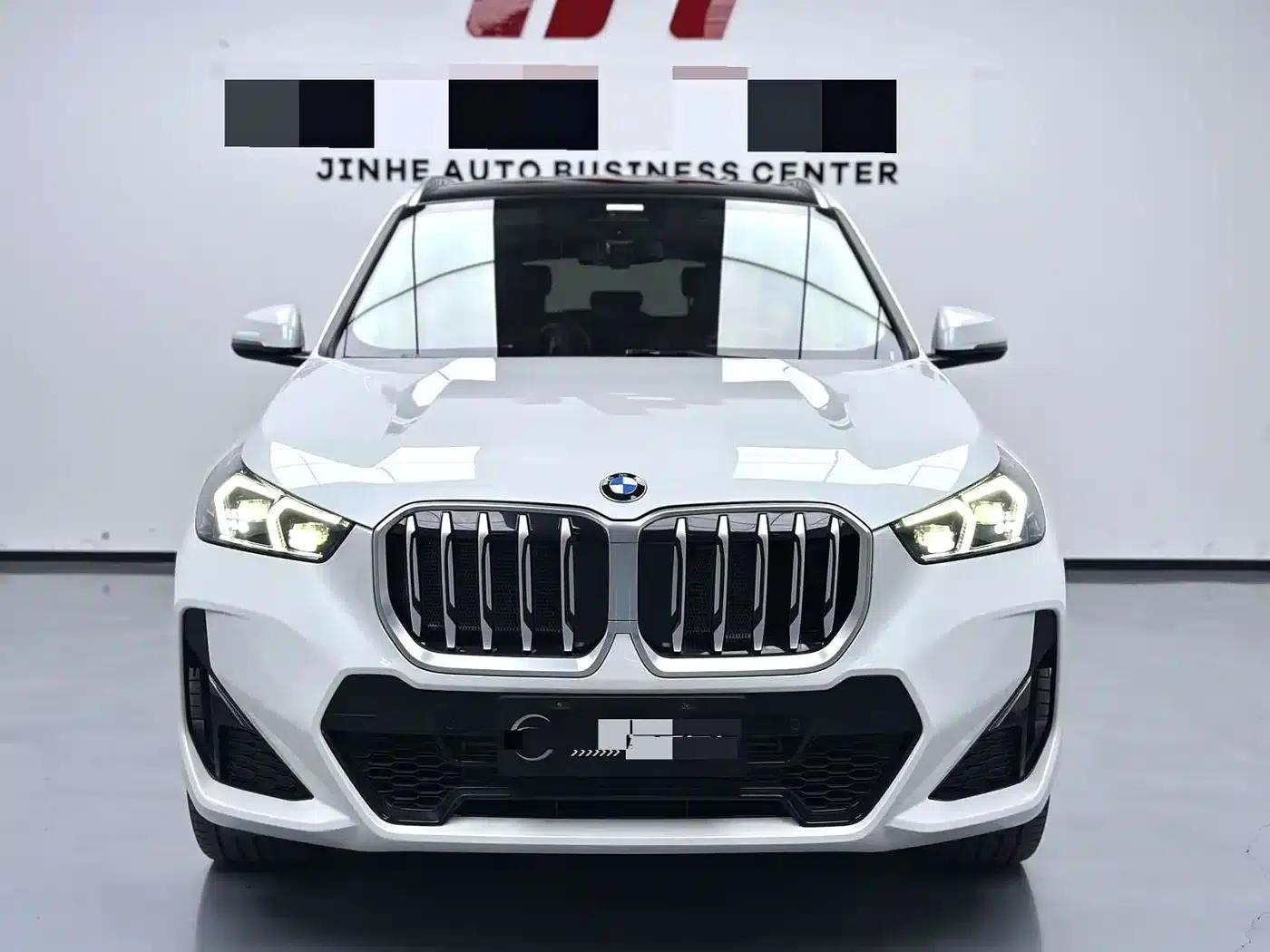 2024 BMW X1 xDrive25Li M Sport Package — миниатюра 2