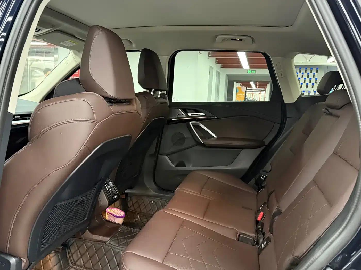 BMW X1 2025 sDrive25Li M Sport Package — миниатюра 11