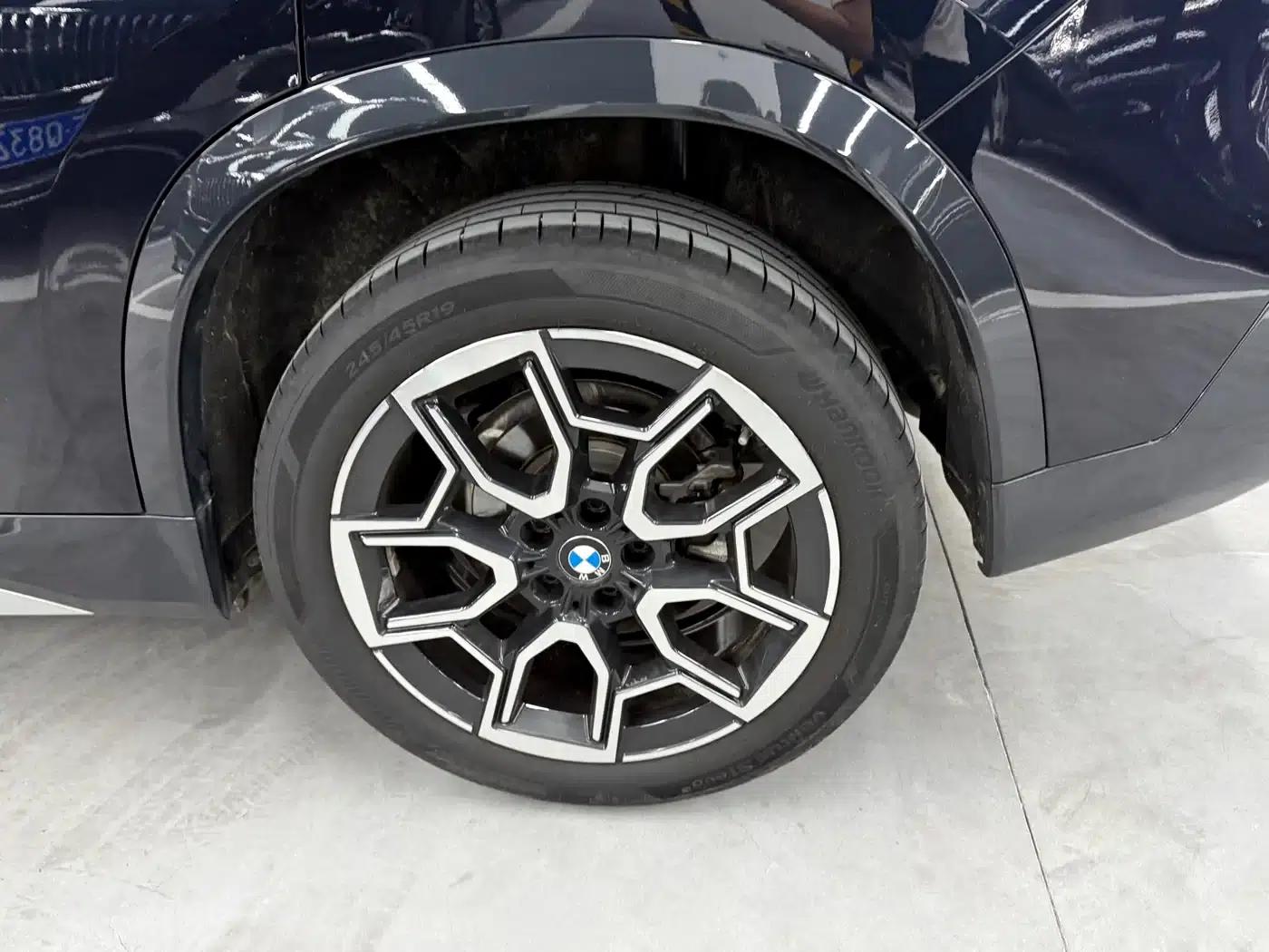BMW X1 2025 sDrive25Li M Sport Package — миниатюра 13