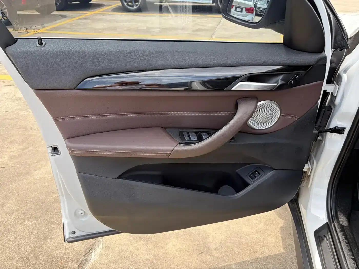 BMW X1 2021 sDrive20Li Fashion Edition — миниатюра 16