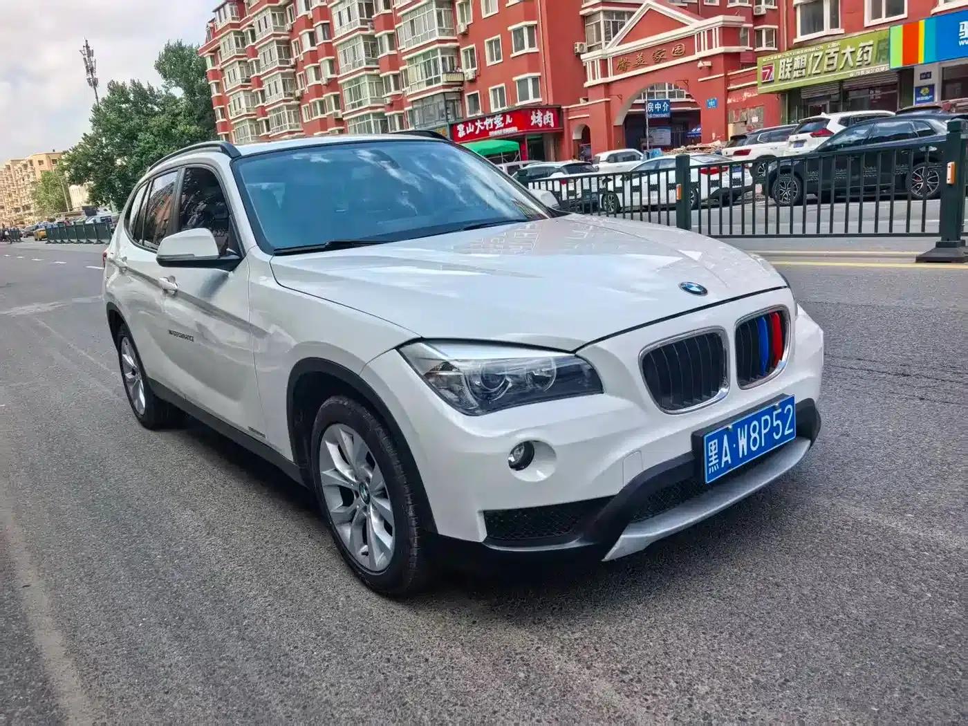 BMW X1 2013 sDrive18i Sport Design Package — миниатюра 3