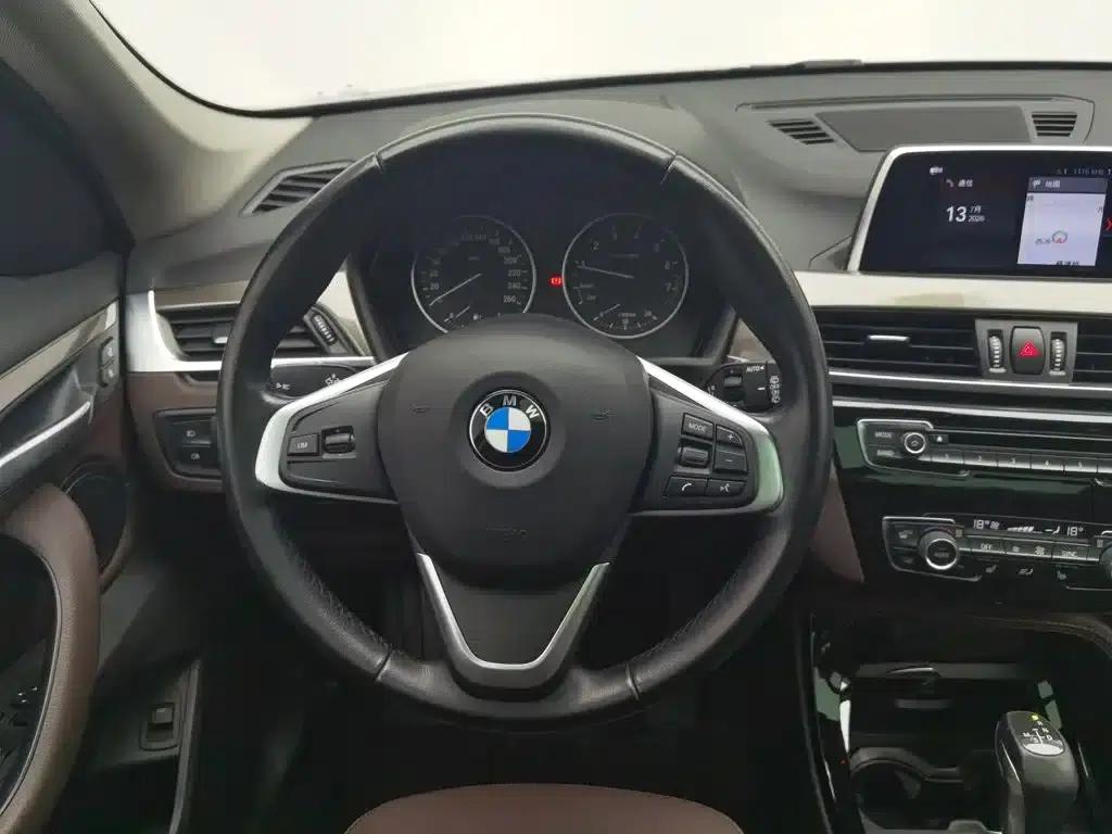 BMW X1 2018 xDrive20Li Premium — миниатюра 11