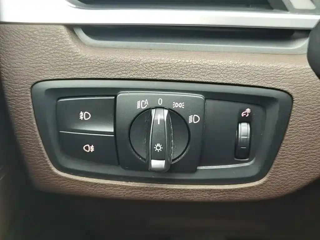 BMW X1 2018 xDrive20Li Premium — миниатюра 21
