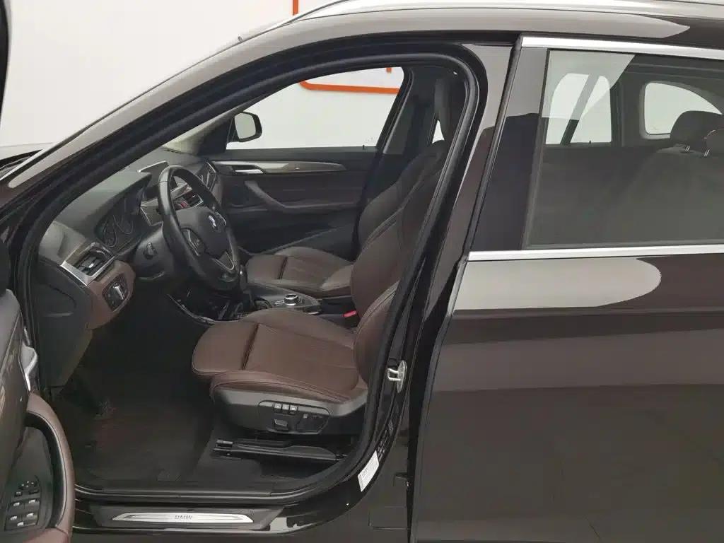 BMW X1 2018 xDrive20Li Premium — миниатюра 10