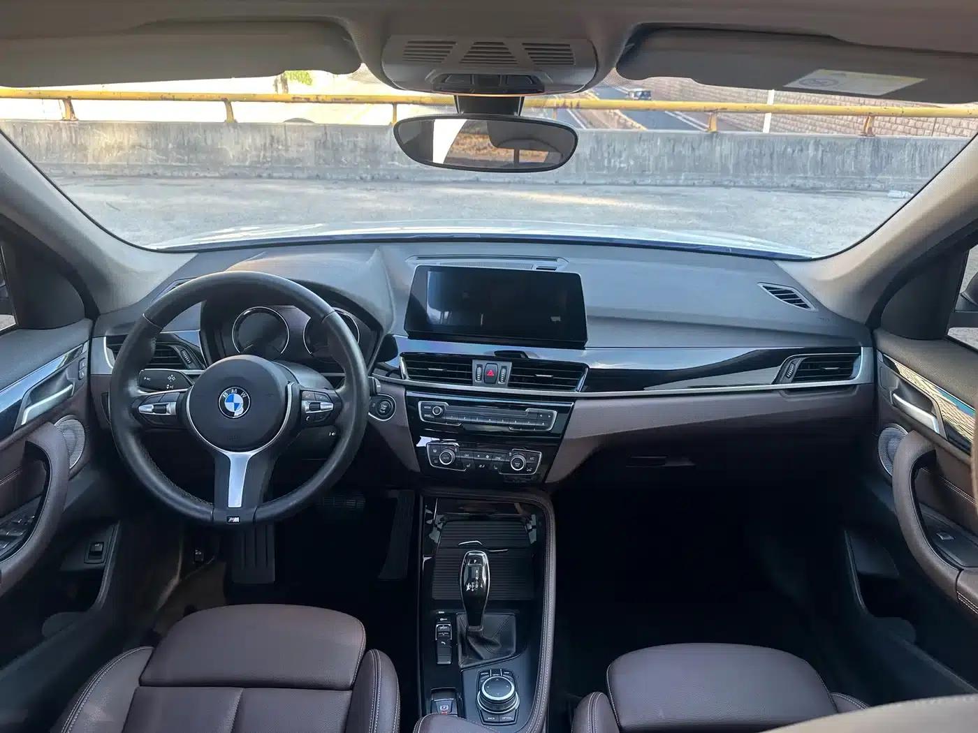 BMW X1 2022 sDrive20Li Premium — миниатюра 6