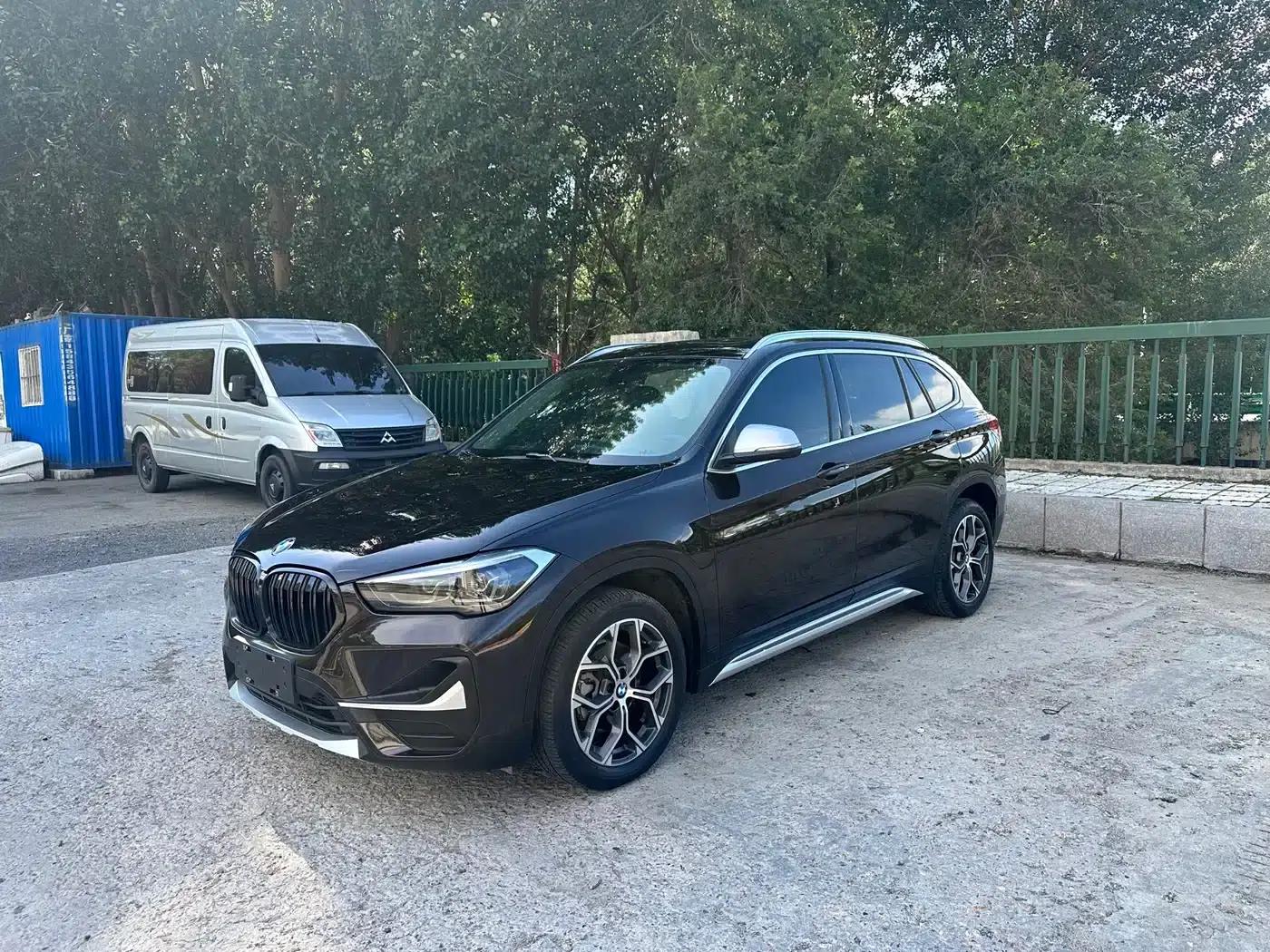 BMW X1 2022 sDrive20Li Fashion Edition — миниатюра 1