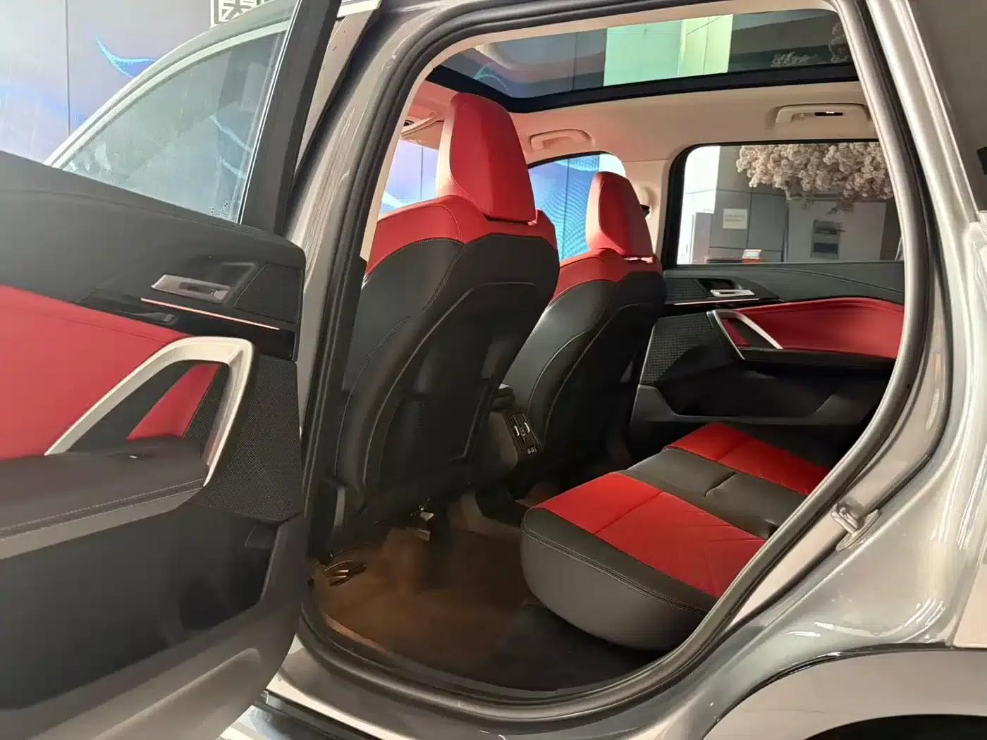2023 BMW X1 sDrive20Li X Design Package — миниатюра 2