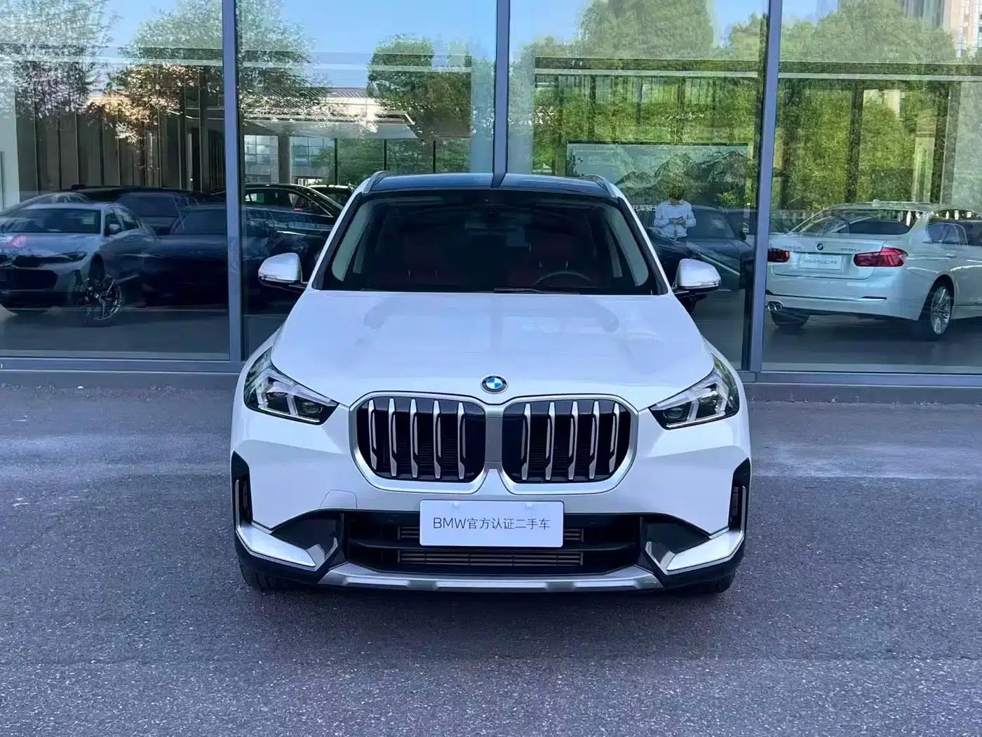 2023 BMW X1 sDrive25Li X Design Package — миниатюра 2