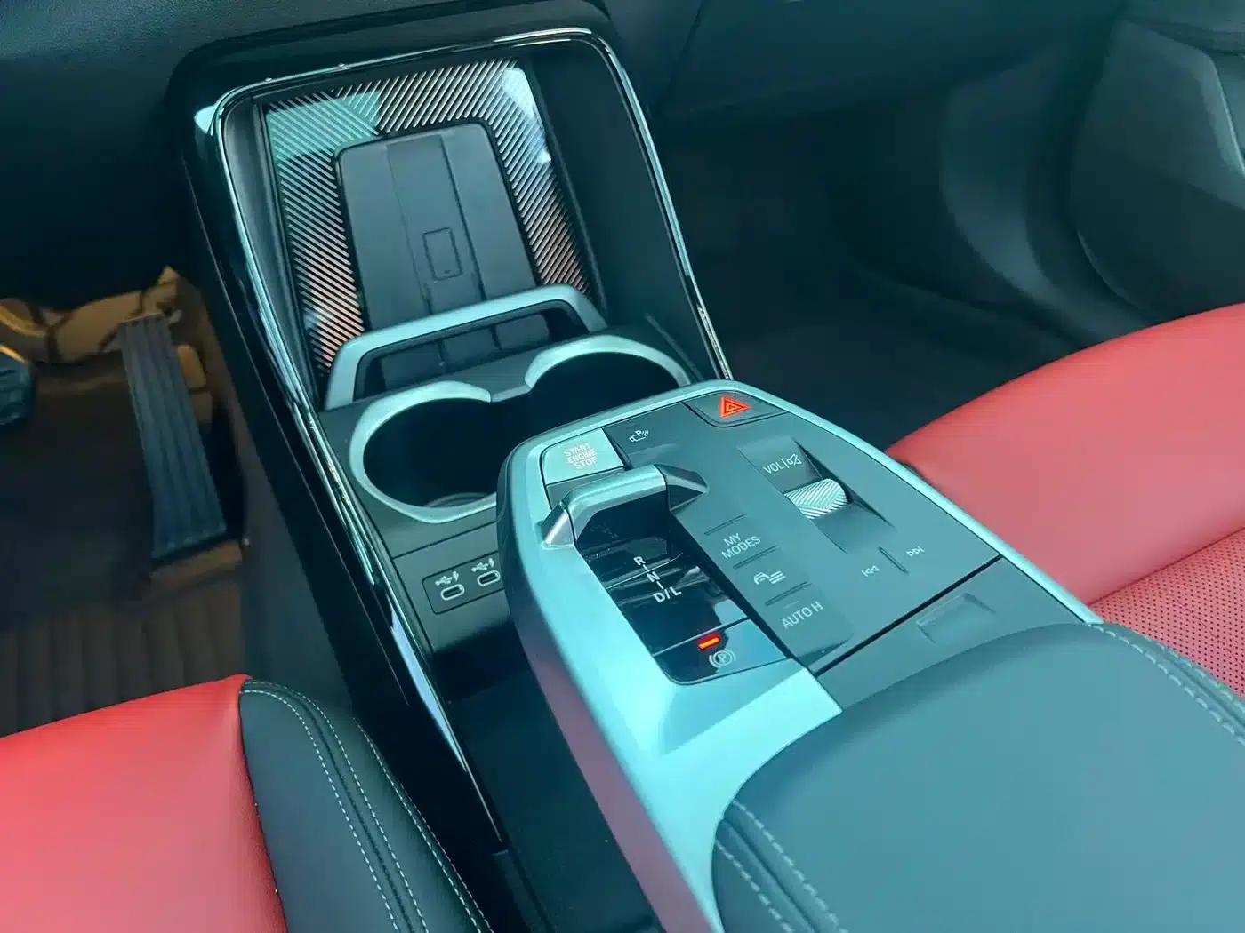 2023 BMW X1 sDrive25Li X Design Package — миниатюра 10