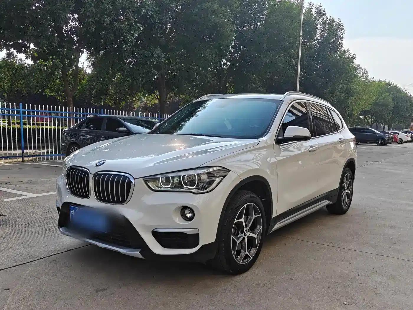 BMW X1 2019 sDrive18Li Premium — миниатюра 1