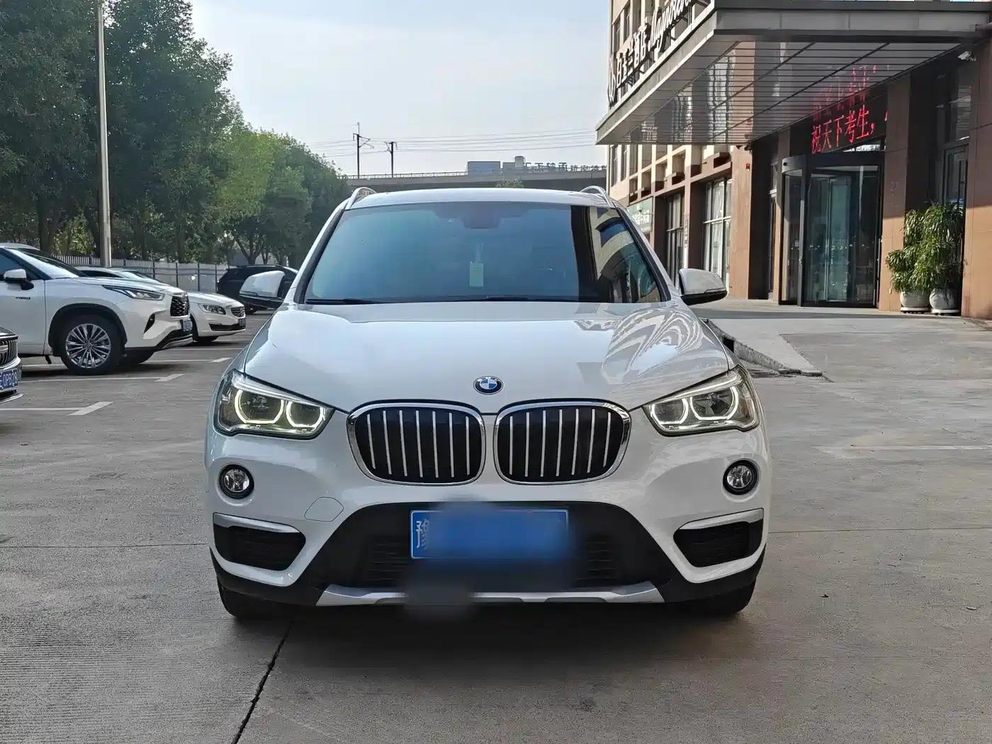 BMW X1 2019 sDrive18Li Premium — миниатюра 2
