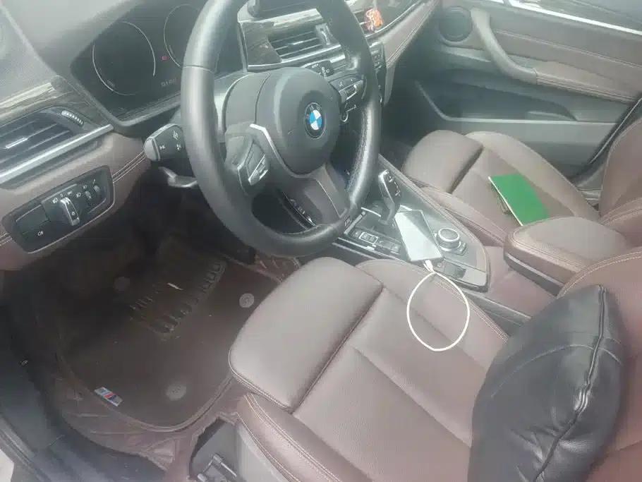 BMW X1 2020 xDrive25Li Premium — миниатюра 9