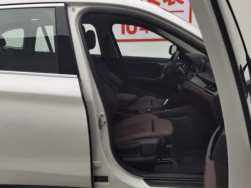 BMW X1 2020 sDrive20Li Fashion Edition — миниатюра 23