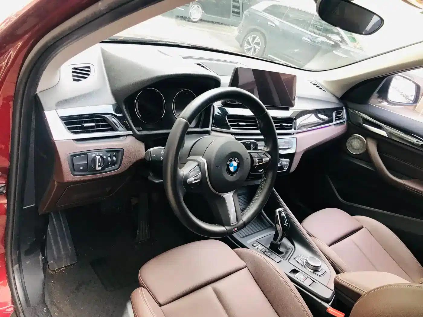 BMW X1 2022 sDrive25Li Leading Edition — миниатюра 18