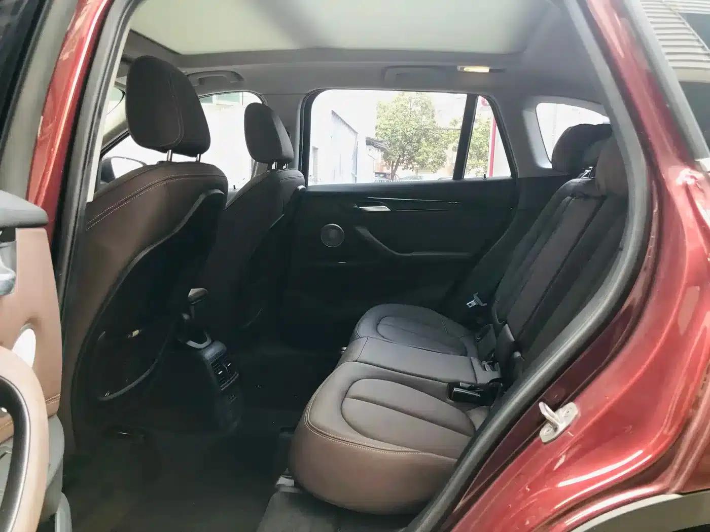 BMW X1 2022 sDrive25Li Leading Edition — миниатюра 10
