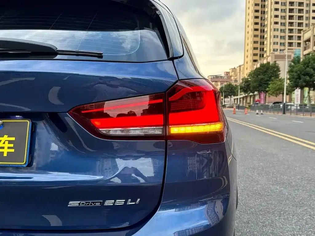 BMW X1 2021 Facelift sDrive25Li Leading Edition — миниатюра 13