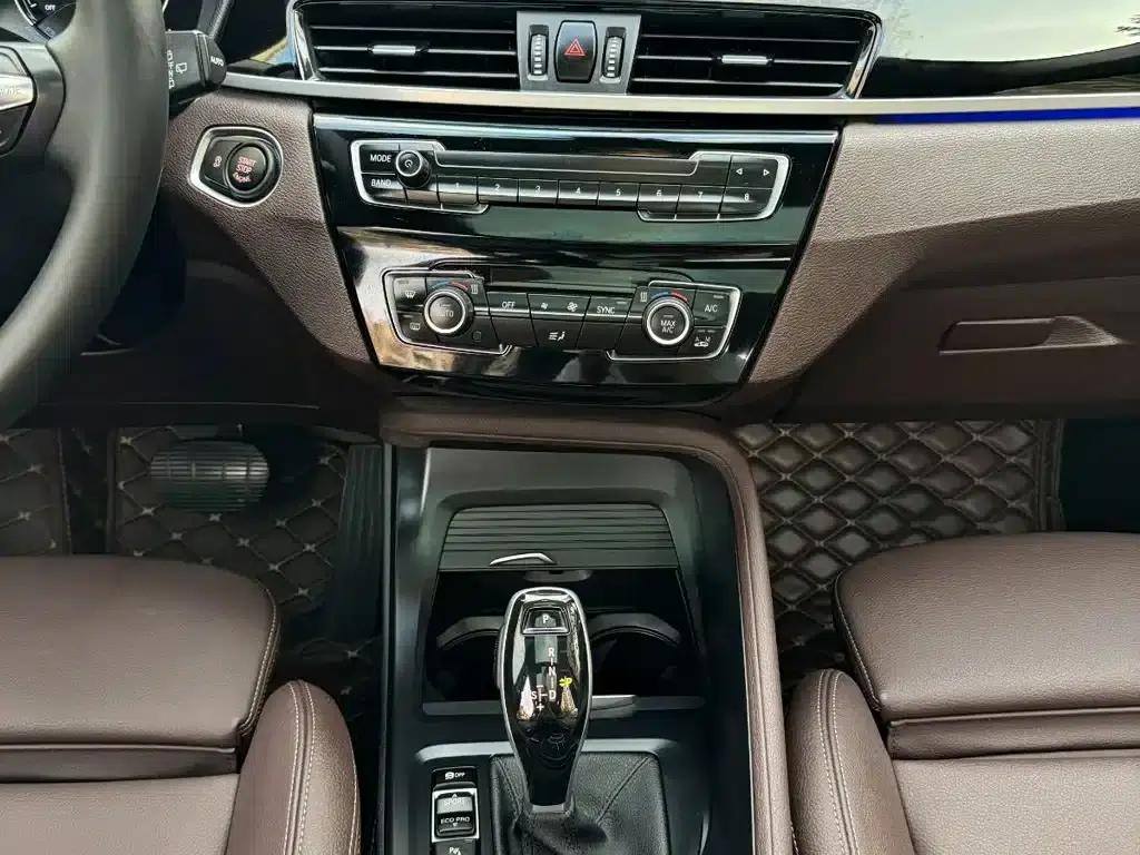 BMW X1 2021 Facelift sDrive25Li Leading Edition — миниатюра 17