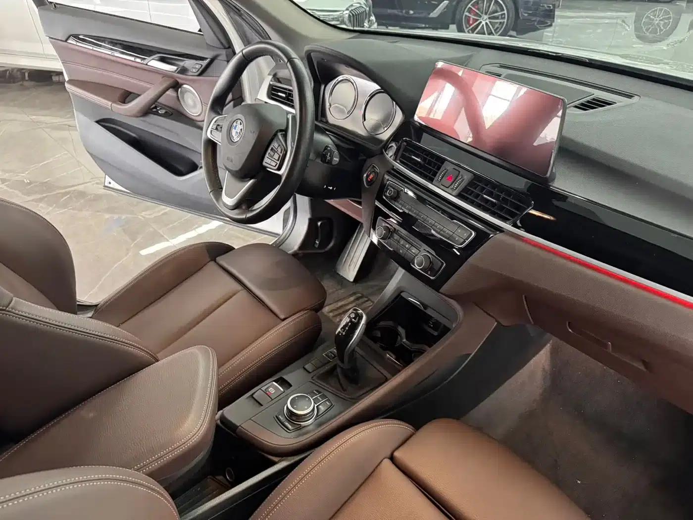 BMW X1 2022 sDrive20Li Fashion Edition — миниатюра 12