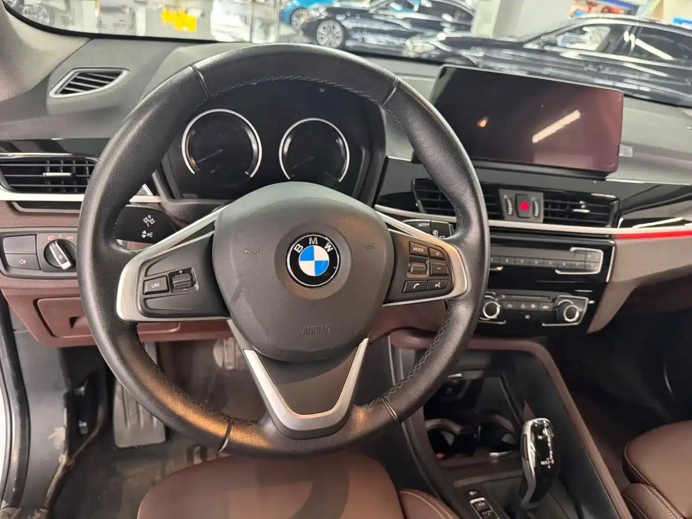 BMW X1 2022 sDrive20Li Fashion Edition — миниатюра 16