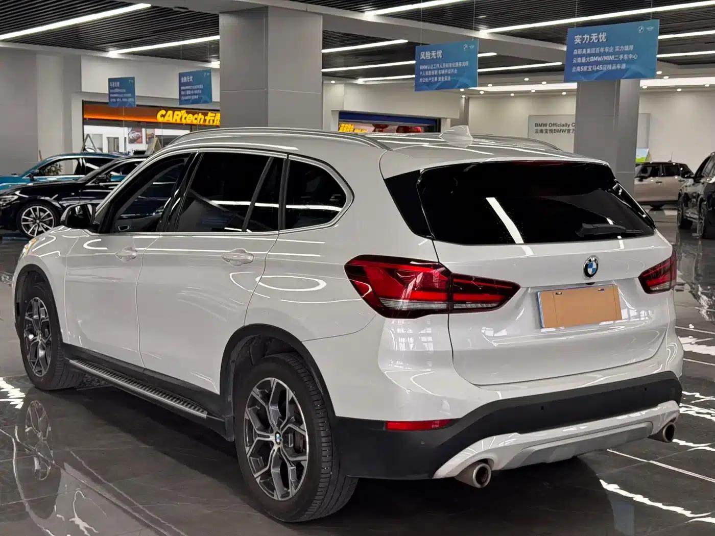 BMW X1 2022 sDrive20Li Fashion Edition — миниатюра 3
