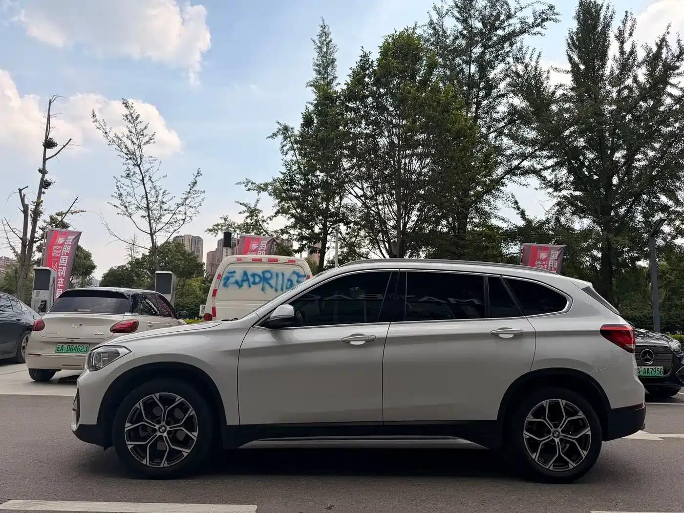 BMW X1 2021 sDrive20Li Premium — миниатюра 20
