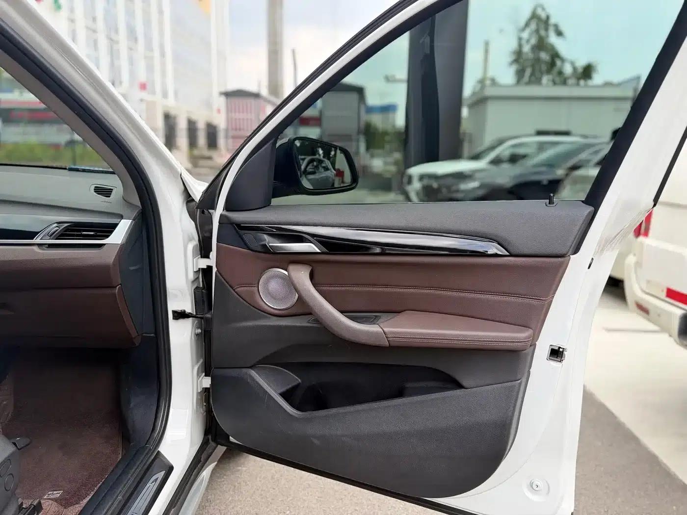 BMW X1 2021 sDrive20Li Premium — миниатюра 22