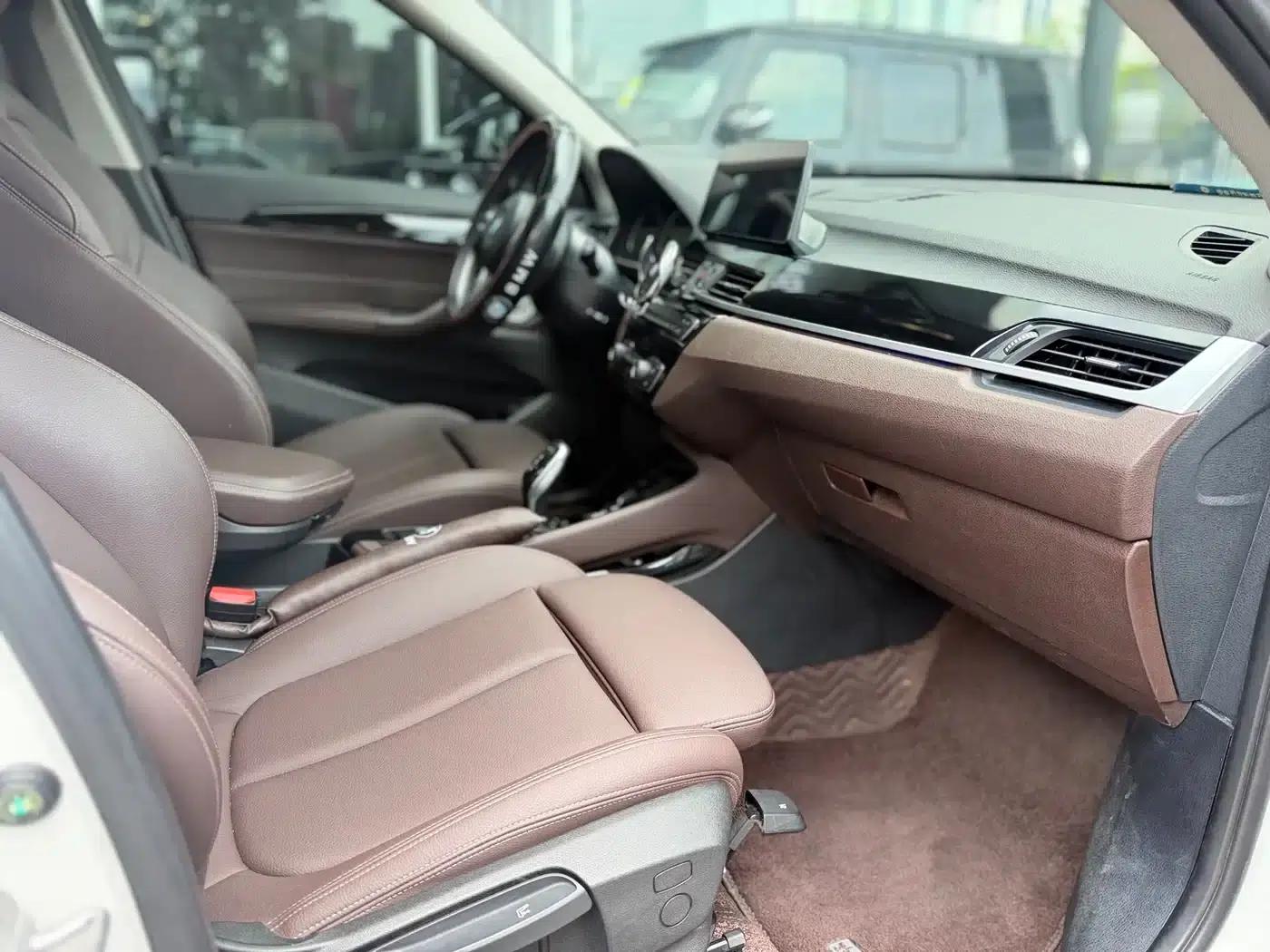 BMW X1 2021 sDrive20Li Premium — миниатюра 23