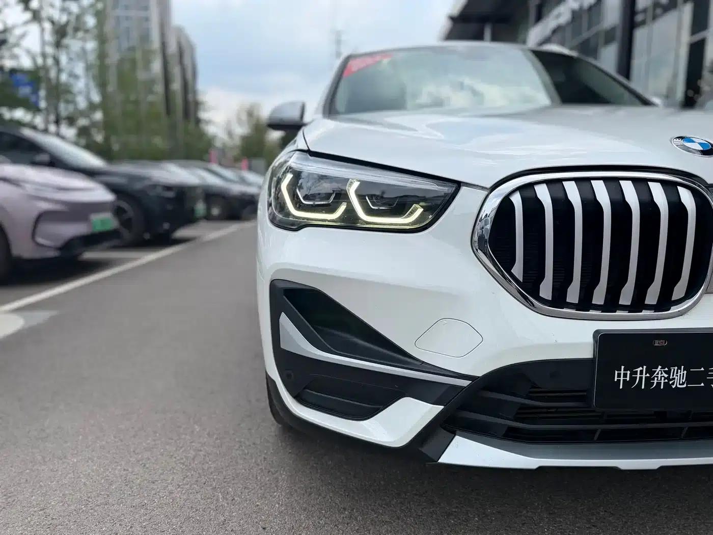 BMW X1 2021 sDrive20Li Premium — миниатюра 4