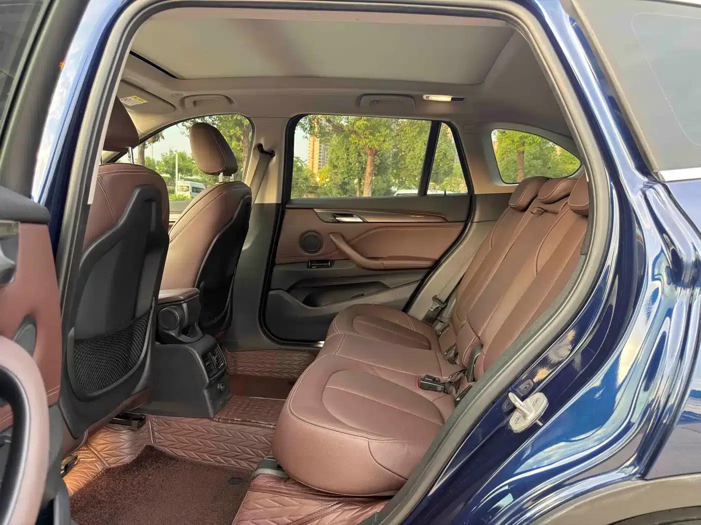 BMW X1 2018 sDrive18Li Premium — миниатюра 9