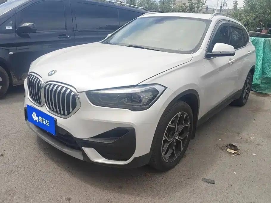 BMW X1 2022 sDrive25Li Leading Edition — миниатюра 1