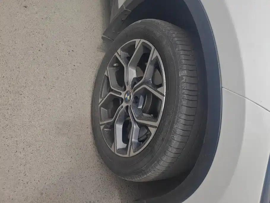 BMW X1 2022 sDrive25Li Leading Edition — миниатюра 6